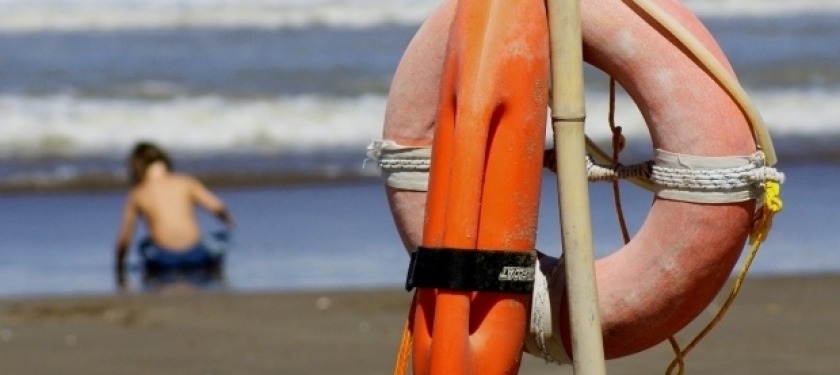 RECOMENDACIONES �TILES Y CUIDADOS EN LA PLAYA